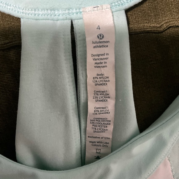 LULULEMON  WOMENS SIZE 4 WHITE + AQUA HALTER TANK TOP. - Picture 14 of 14